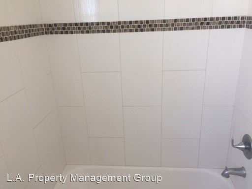 Foto del edificio - 4216 Shorecrest Ln