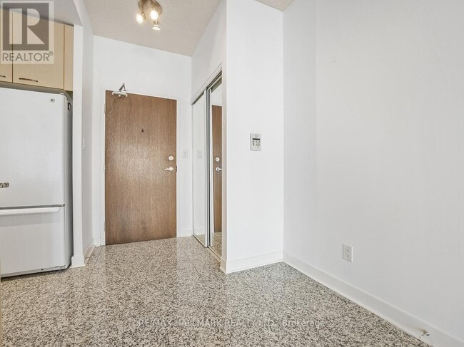 Building Photo - 88 Palace Pier Ct