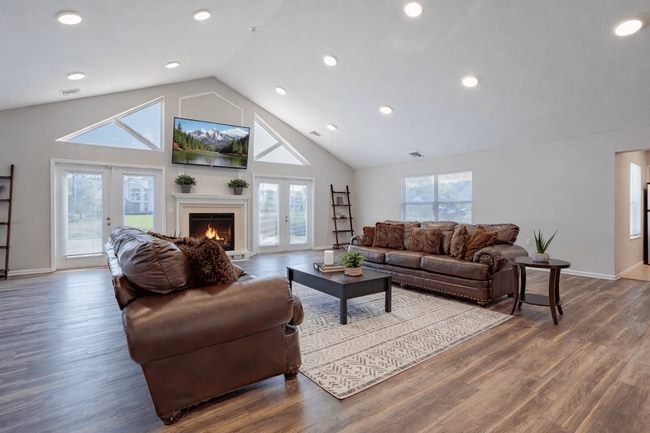 Building Photo - Arbors at Hickory Creek