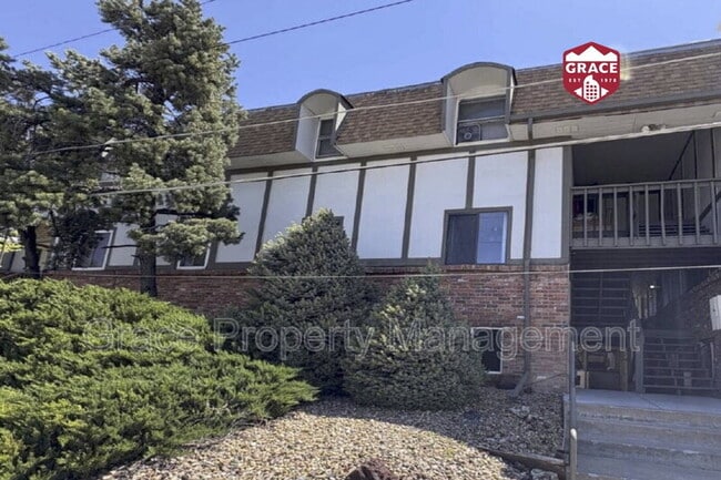 Photo - 2700 S Holly St Apartment