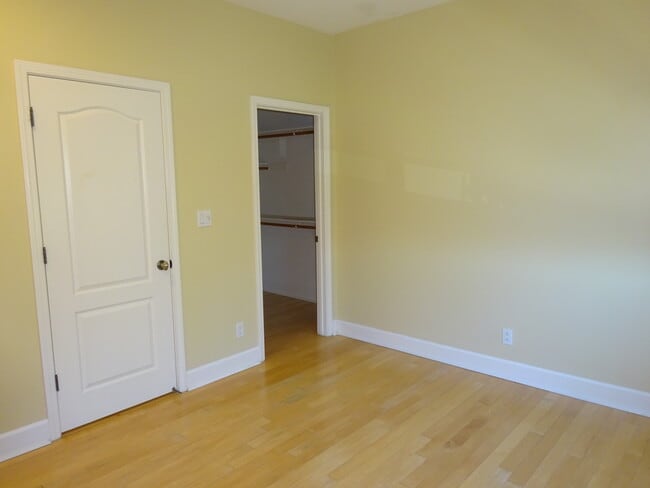 Building Photo - 3100 Tewksbury Way