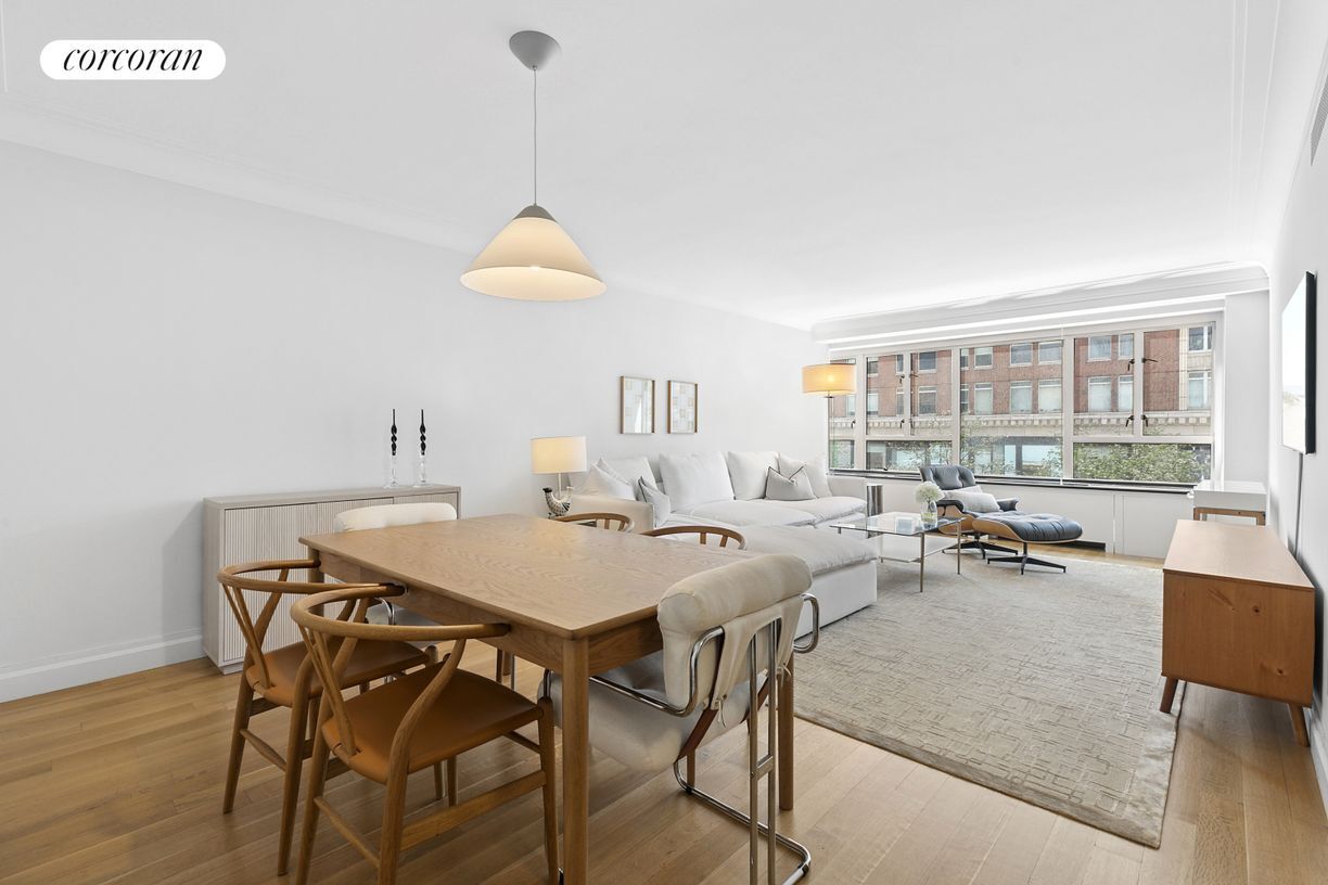 Foto principal - 200 E 66th St