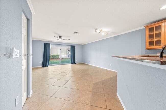 Foto del edificio - 5905 Abbey Rd