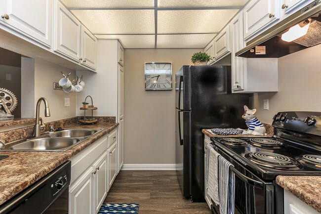 Building Photo - Birchwood Village Apartment Homes