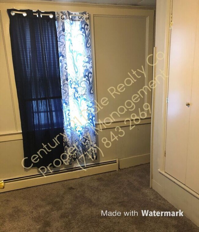 Building Photo - First Floor Apartment in West York