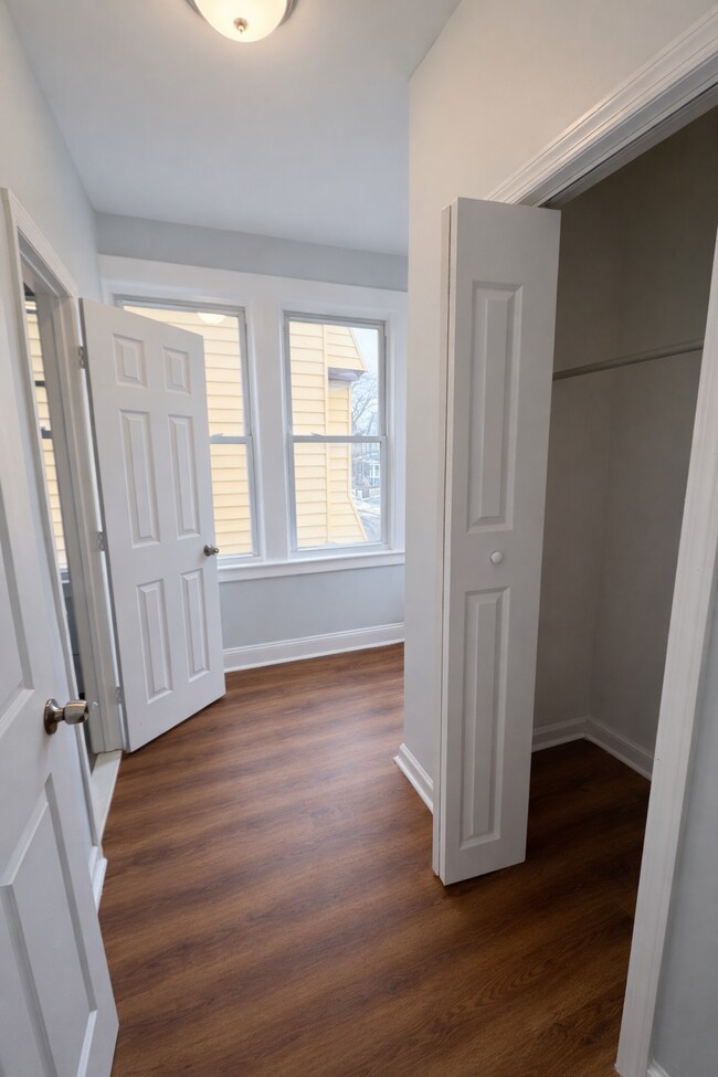 Foto del edificio - 55 Schley St