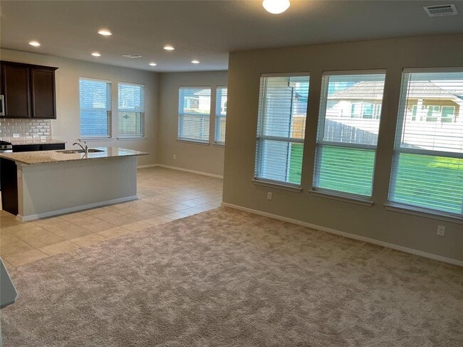 Foto del edificio - 6406 Pleasanton Pkwy