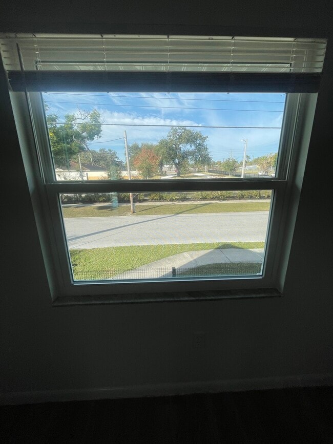 Building Photo - Neighbors of Lakeland