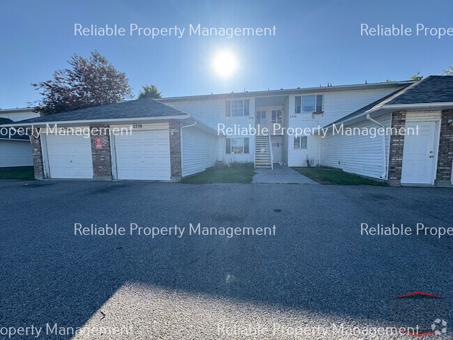 Building Photo - 2234 Meppen Dr