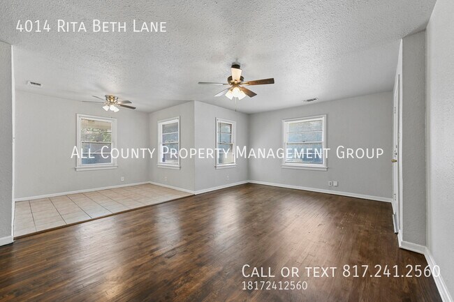 Building Photo - Charming Duplex in North Richland Hills