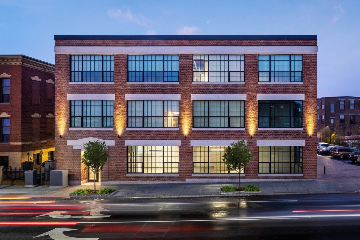 Primary Photo - The Graphic Lofts