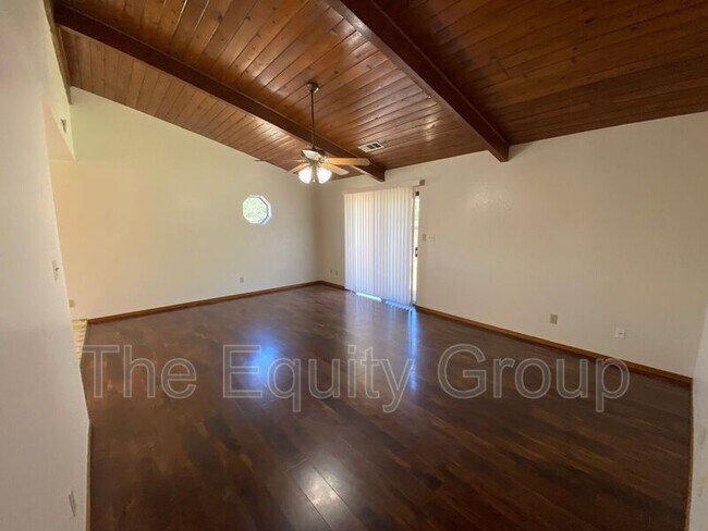 Building Photo - 1756 E Eastgate Ave