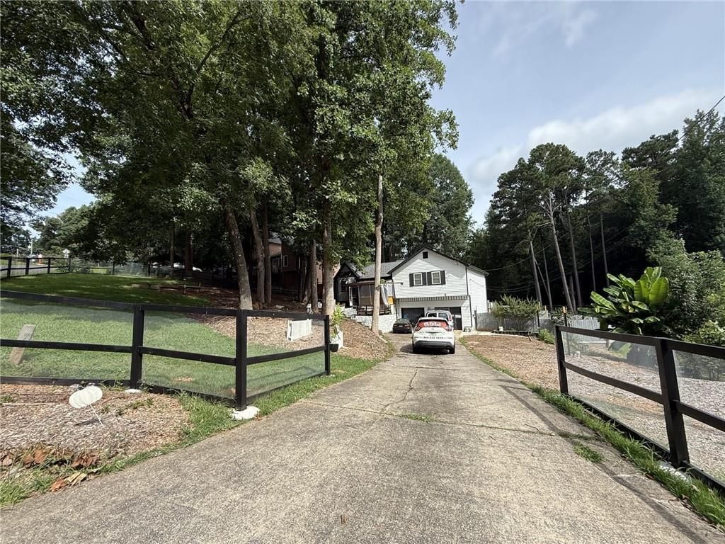 Building Photo - 3721 Quail Hollow Trail