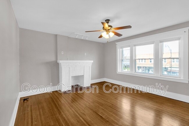 Building Photo - 1205 Hertel Ave