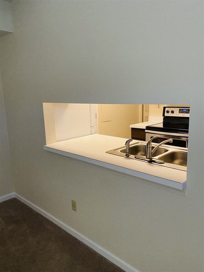 Building Photo - 5024 Woodmark Dr