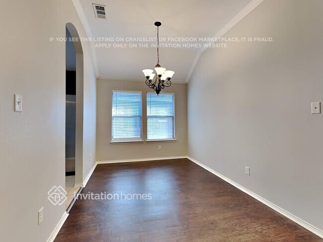 Building Photo - 1305 Raleigh Path