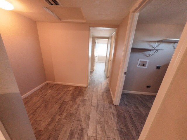 Building Photo - 756 E University Dr