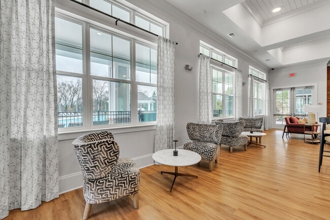 Foto del edificio - Sanctuary Bluff Apartments