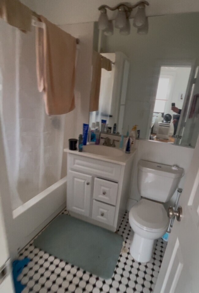 Foto del edificio - 2 Harvard Ave