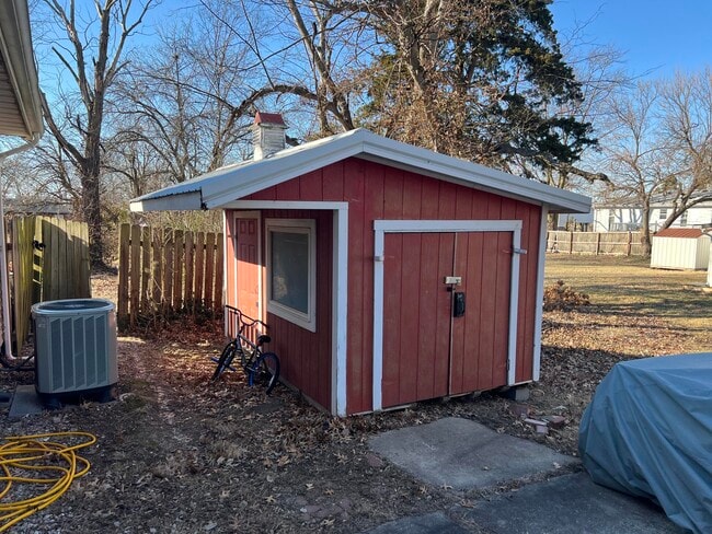 Foto del edificio - 807 Clinkscales Rd