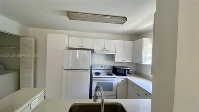 Building Photo - 4071 NW 87th Ave
