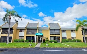 Building Photo - 503 Albee Farm Rd