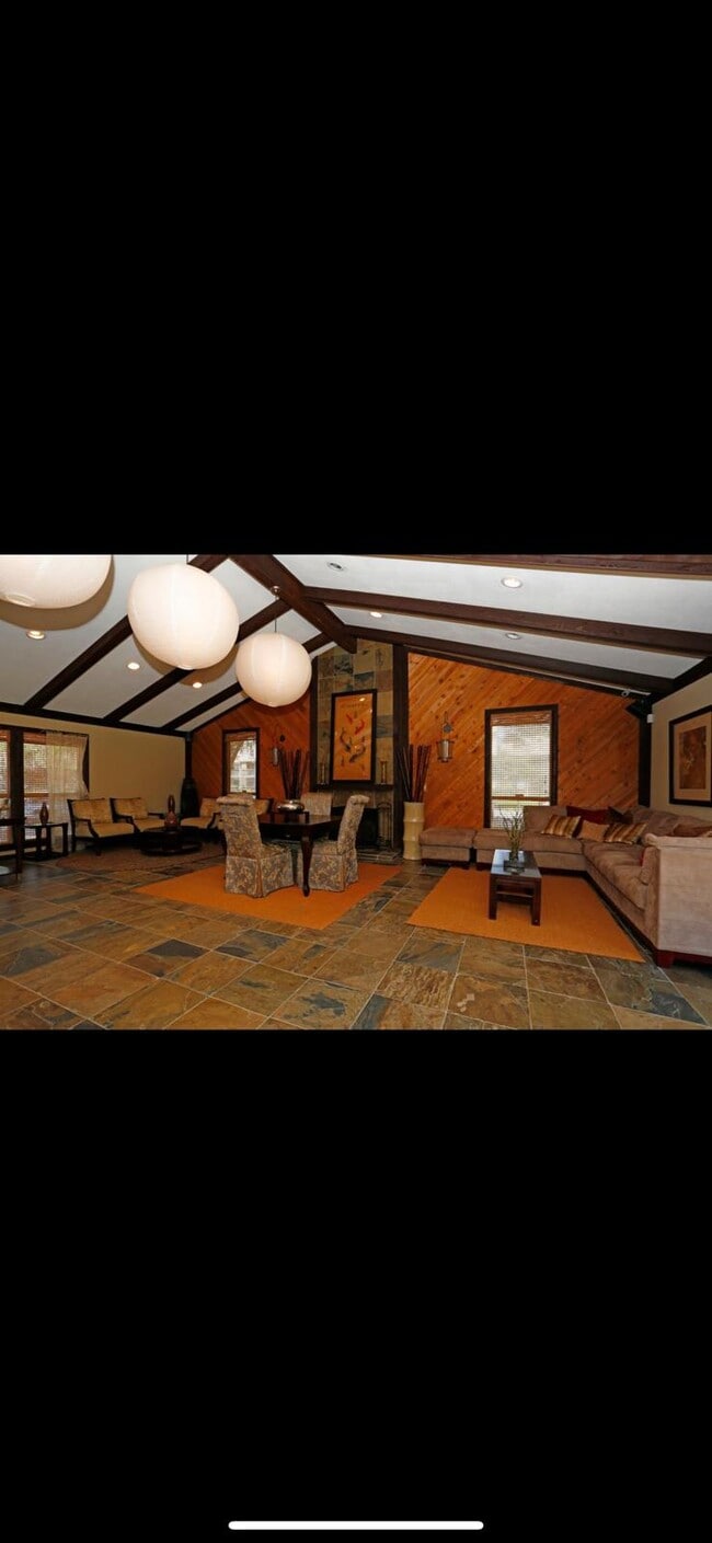 Building Photo - 13405 Arbor Pointe Cir