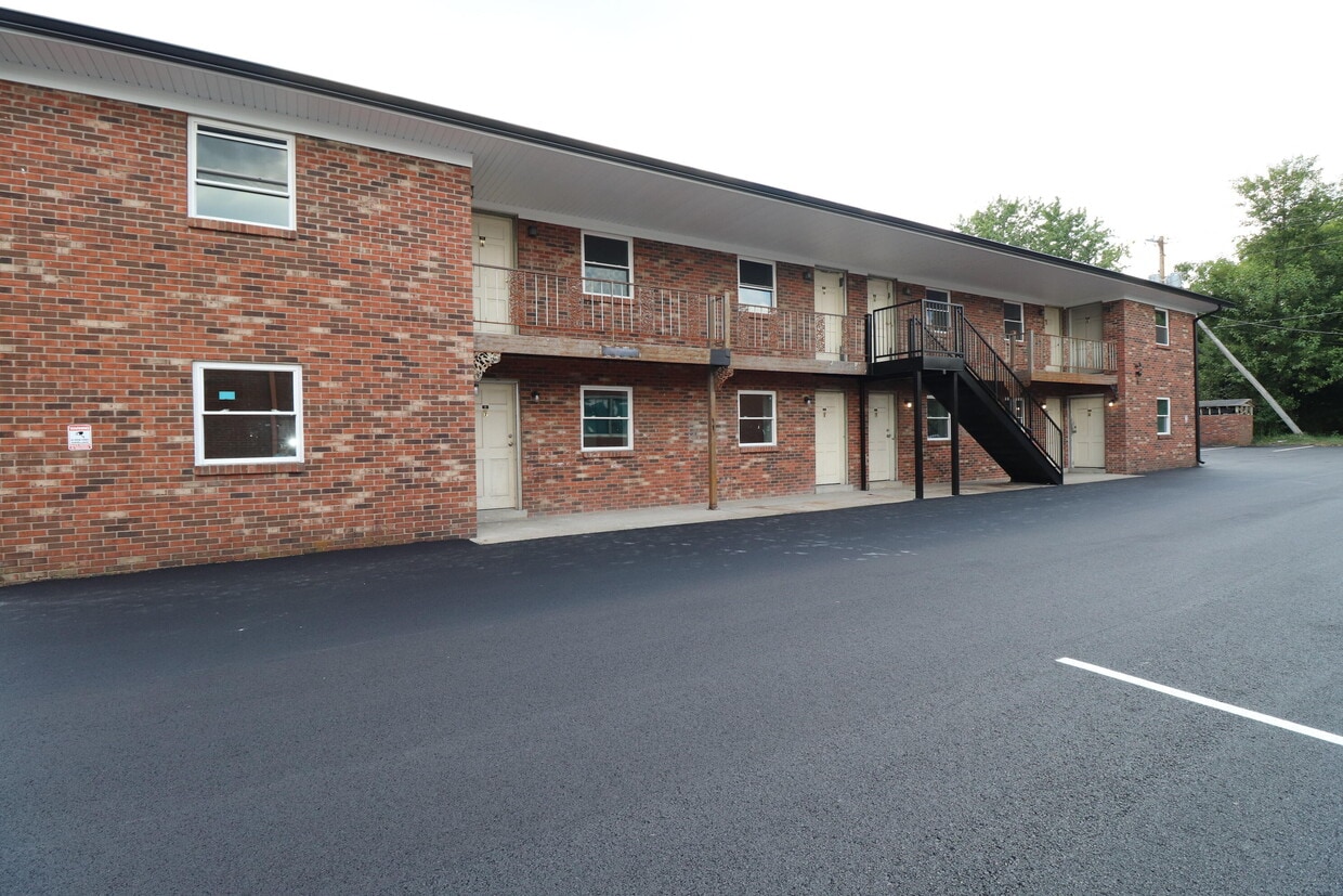 Photo - 203 S 1st St (Nicholasville, KY)
