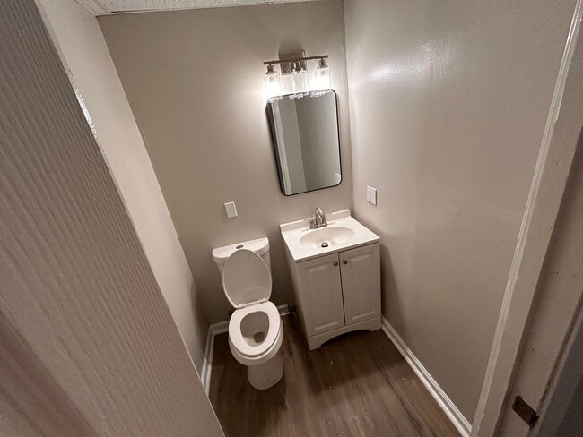 Photo - Easy and Breezy on Lakeview House