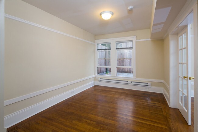 Building Photo - 1706 Steiner St