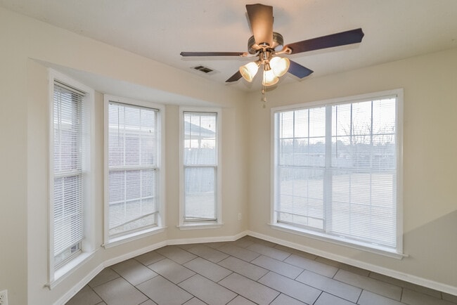 Building Photo - 5932 Freestone Pl