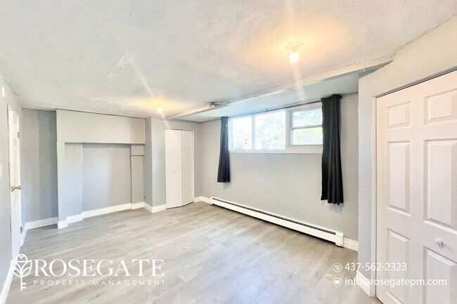 Photo du bâtiment - Newly Renovated 2 Bed 1 Bath Apartment in ...
