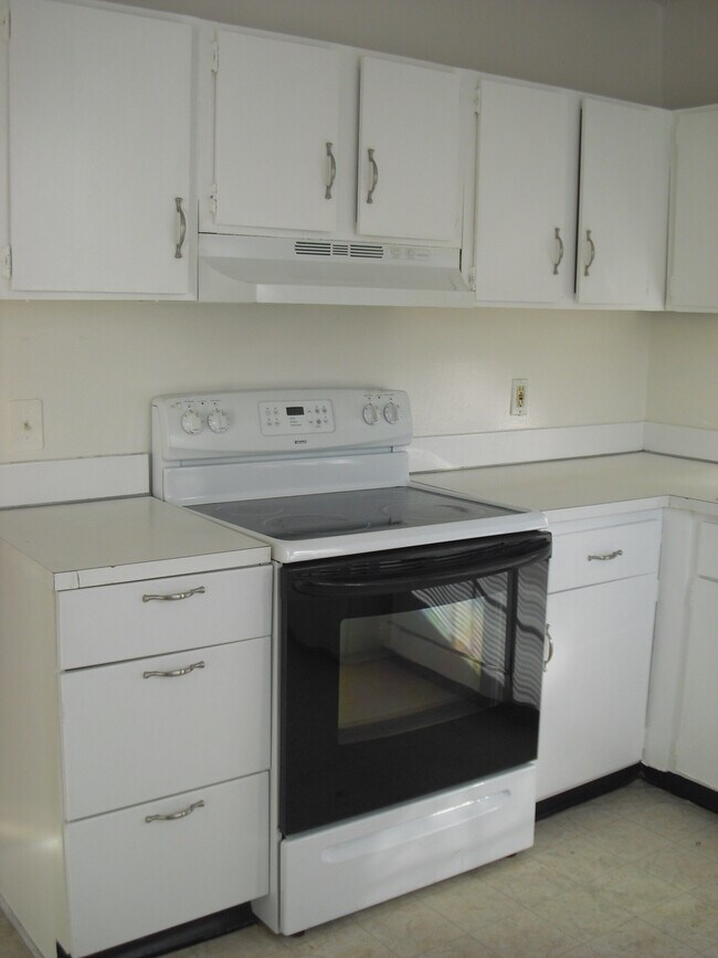 Building Photo - 159 Maybury Cir