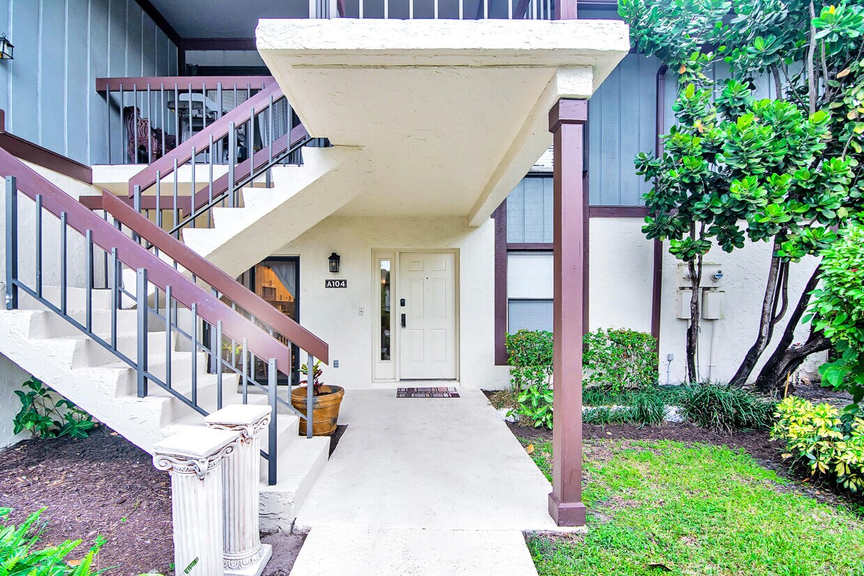 Foto principal - 13329 Polo Club Rd