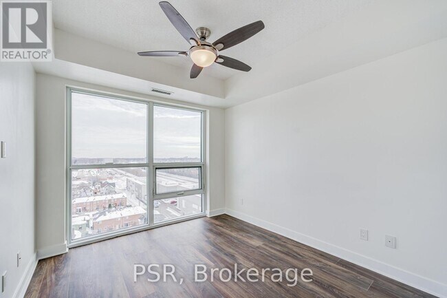 Building Photo - 8 Trent Ave