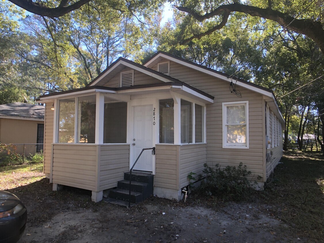 Primary Photo - 2870 W 4th St