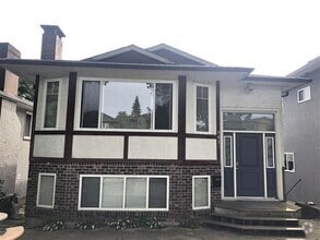 Building Photo - 142 42nd Av E