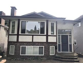 Building Photo - 142 42nd Av E