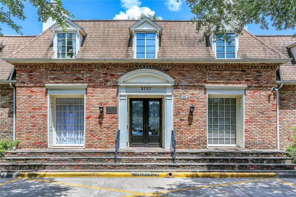 Foto principal - 2727 Briarhurst Dr