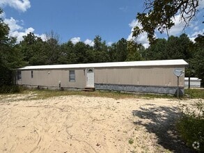 Building Photo - 175 Family Ln