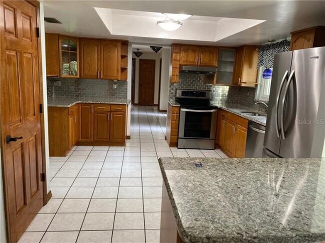 Building Photo - 5371 Crooked Oak Cir