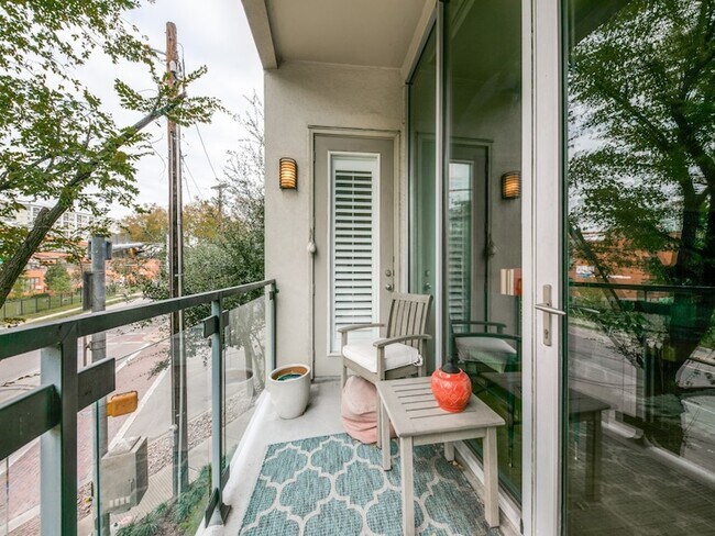 Foto del edificio - 2950 McKinney Ave