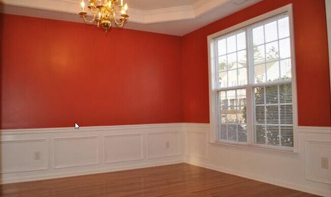 Foto del edificio - 7631 Silver View Ln