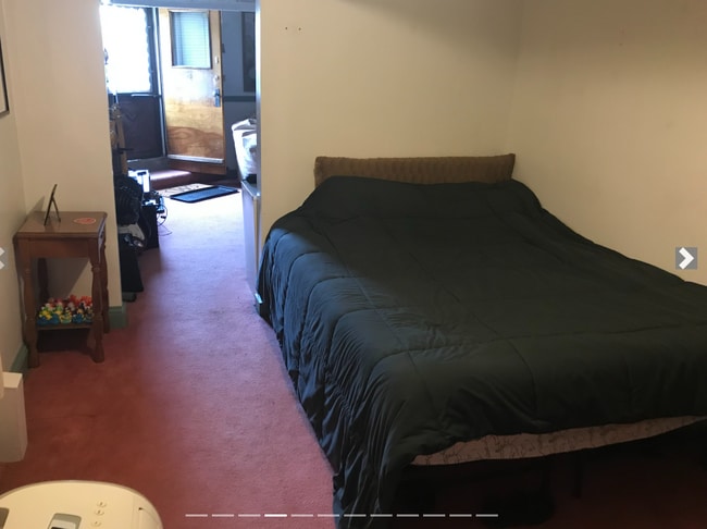 Foto del edificio - 28 Cameron Ave