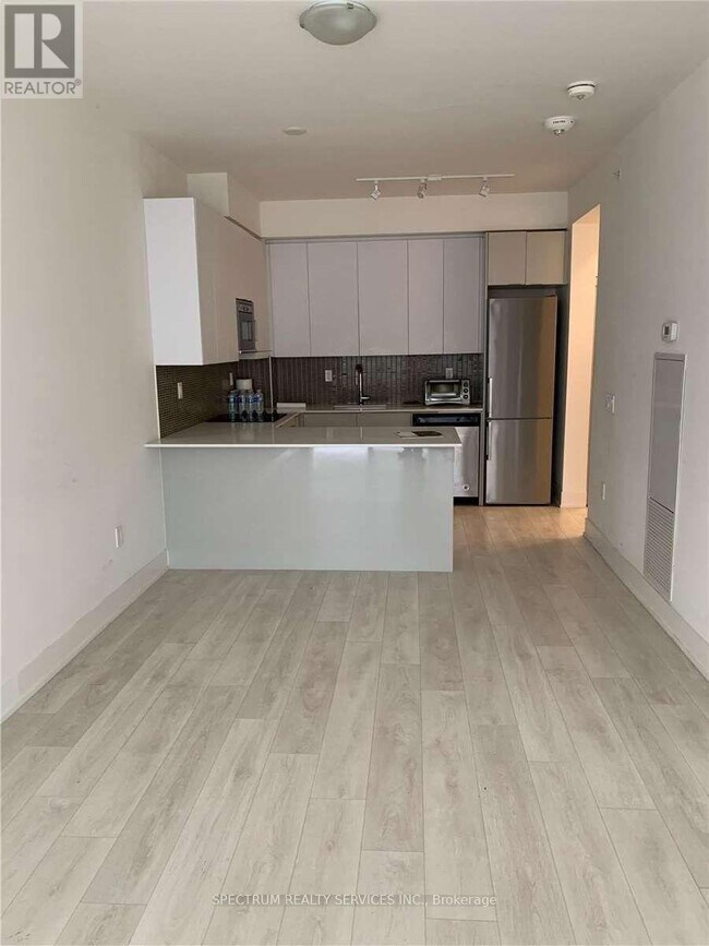 Photo du bâtiment - 2908 Hwy 7