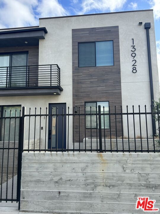 Foto del edificio - 13928 Bessemer St