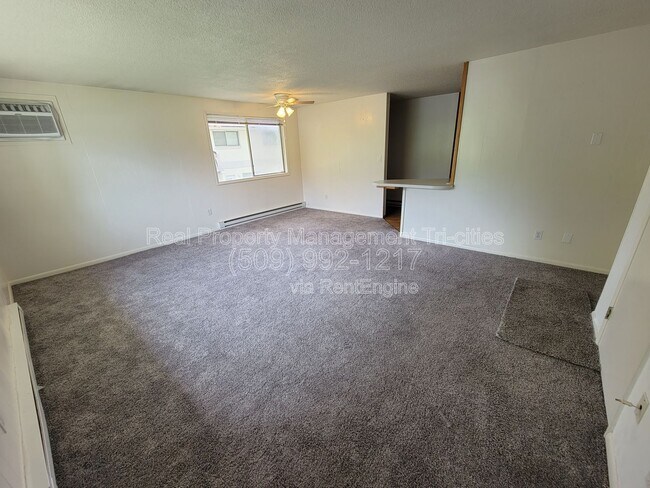 Foto del edificio - 1702 W 7th Pl