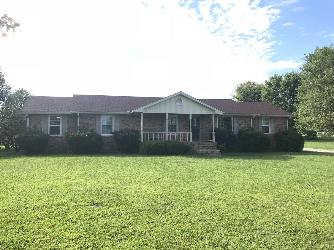 2045 Franklin Rd, Lebanon, TN 37090 House Rental in Lebanon, TN