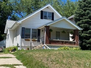Building Photo - 139 Mayfield Ave NE