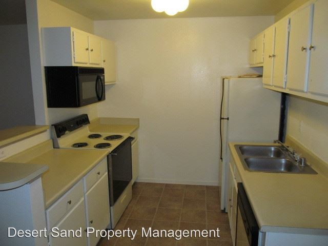 Building Photo - 5161 Lindell Rd